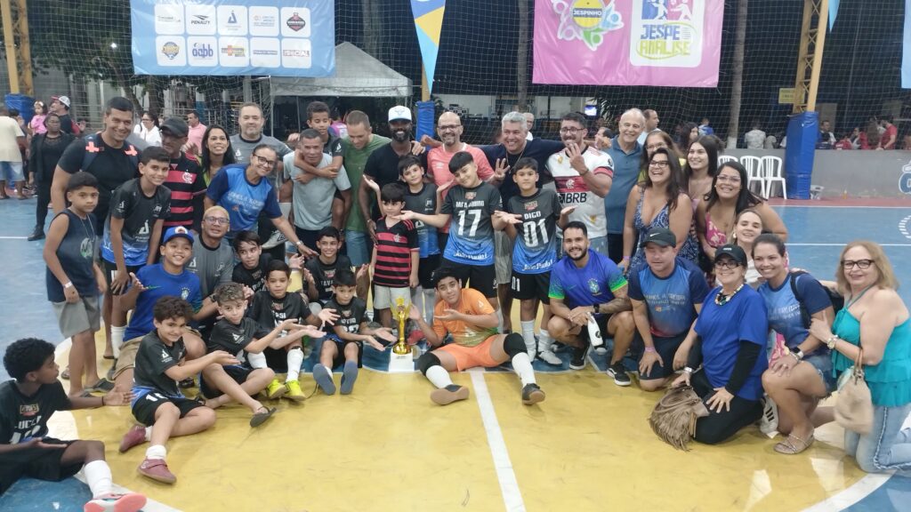 Sub 11 e torcida JPI.